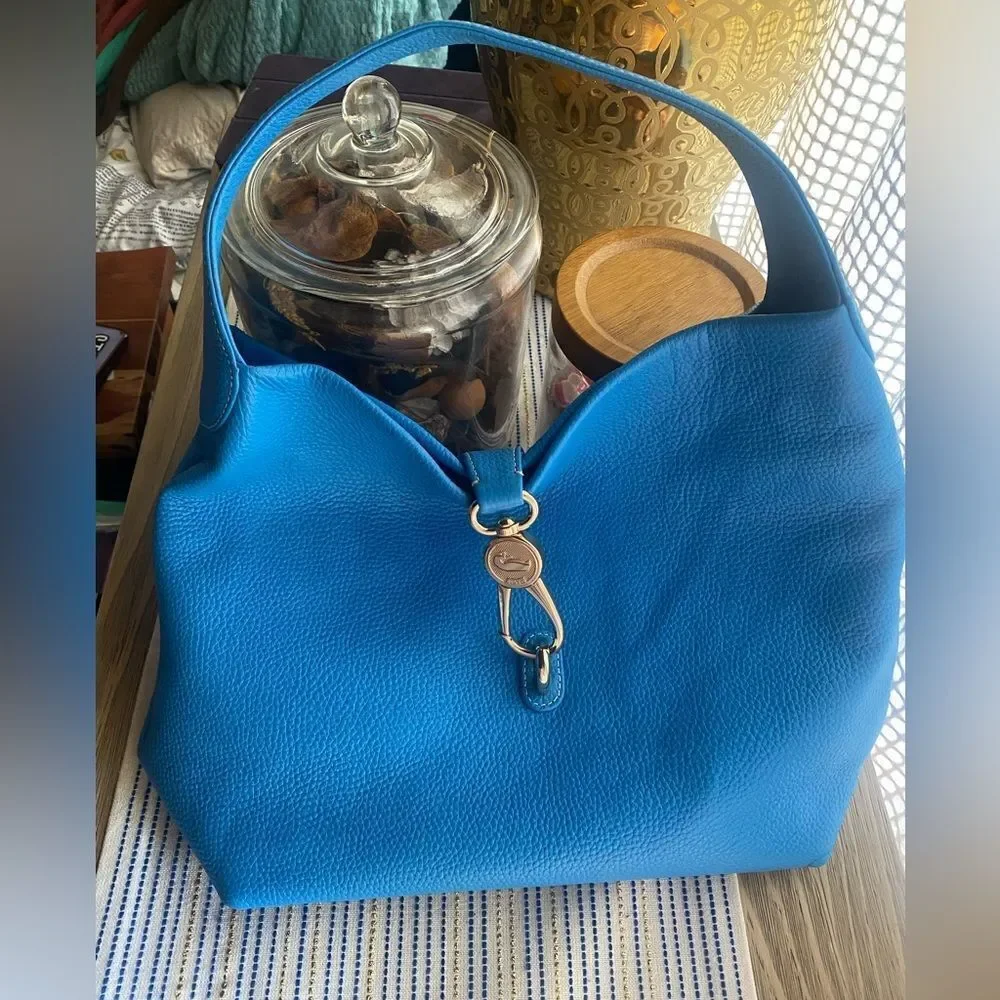 Dooney & Bourke Blue  Pebble Grain Leather Large  Logo Lock Sac